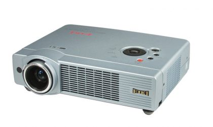 LC-XB30 LCD Projector