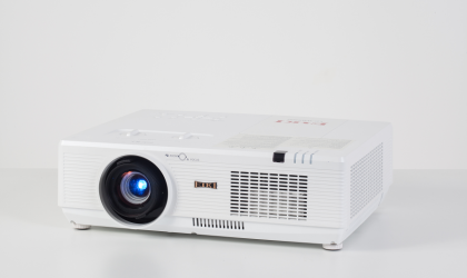 LC-XBS500 LCD Projector